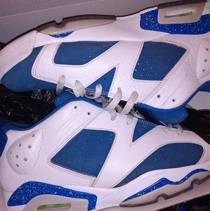 Jordan 6's ghost green's